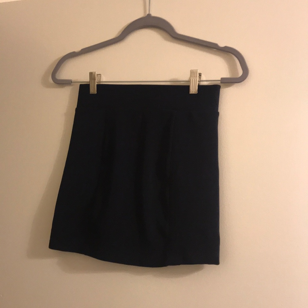 F21 navy mini skirt